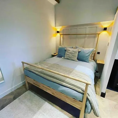 Luxury Sleeping 4-6 People With Jacuzzi - Covale Studio One * 노르트베이크